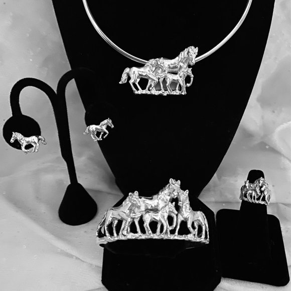 Karen Kettering designs Jewelry - 💖Sterling Silver Wearable Art!  Breathtaking! 5 Piece Horse Jewelry Set /NS127
